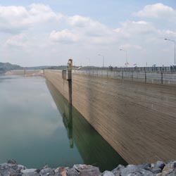 Khlong Tha Dan Dam is the biggest dam in Thailand